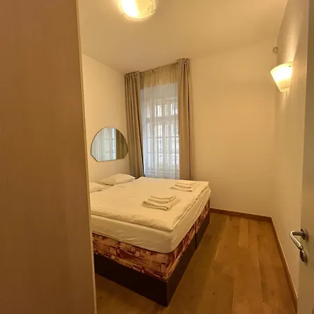 Appartement Vip Petrska 25 Praag
