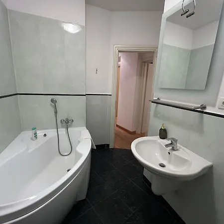 Vip Petrska 25