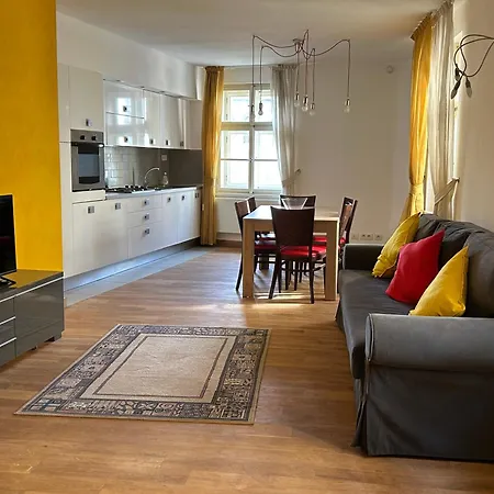 Vip Petrska 25