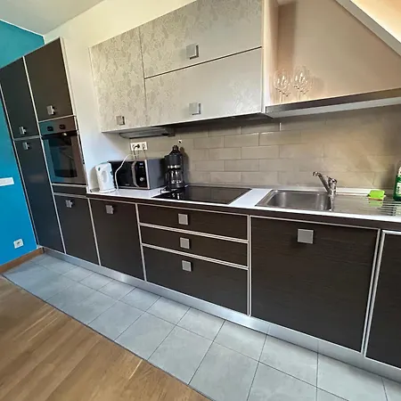 Vip Petrska 25 *