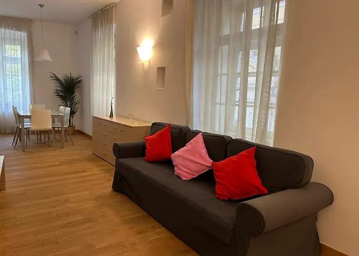 Apartment Vip Petrska 25 *