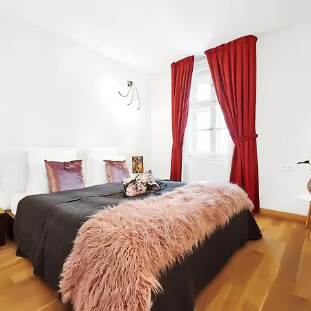 Vip Petrska 25 * Prag